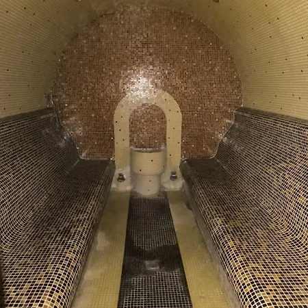 Roma Apartaments&spa Апартаменты