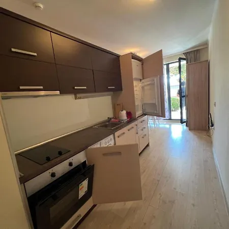 Roma Apartaments&spa نيسيبار